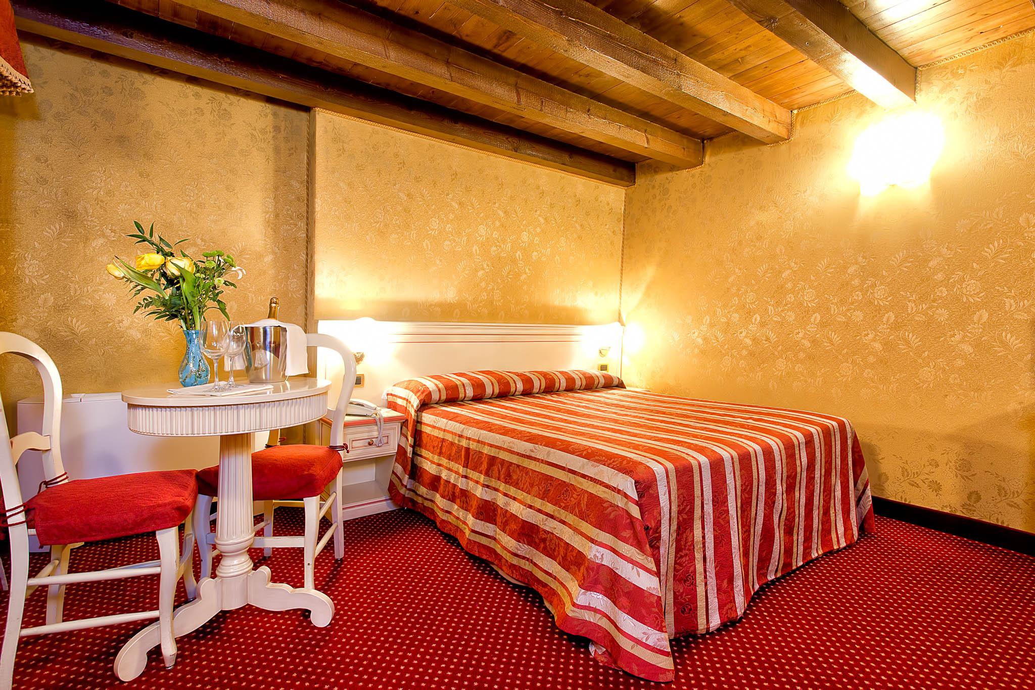 Ca' San Polo Hotel Venice Exterior photo