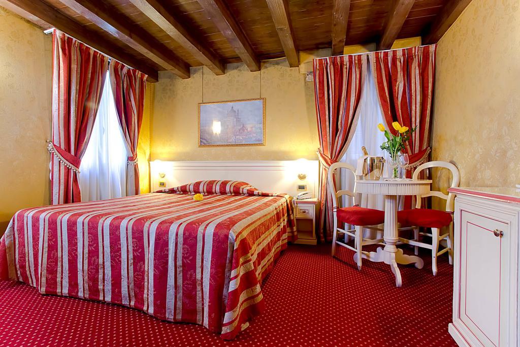 Ca' San Polo Hotel Venice Exterior photo